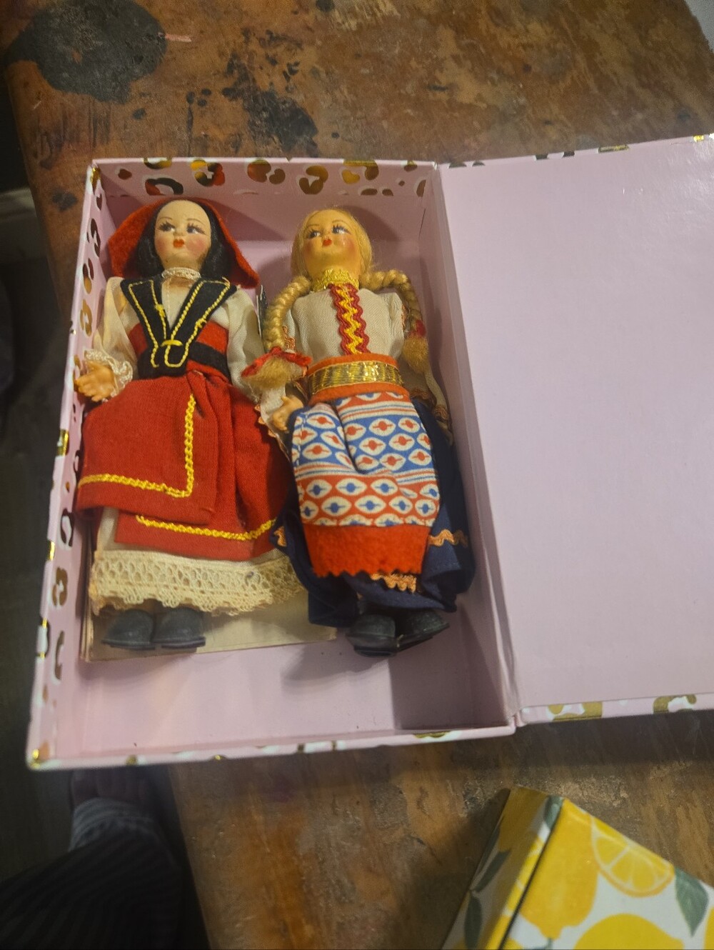 Vintage Folk Costume Doll Pair – International Collectible Dolls